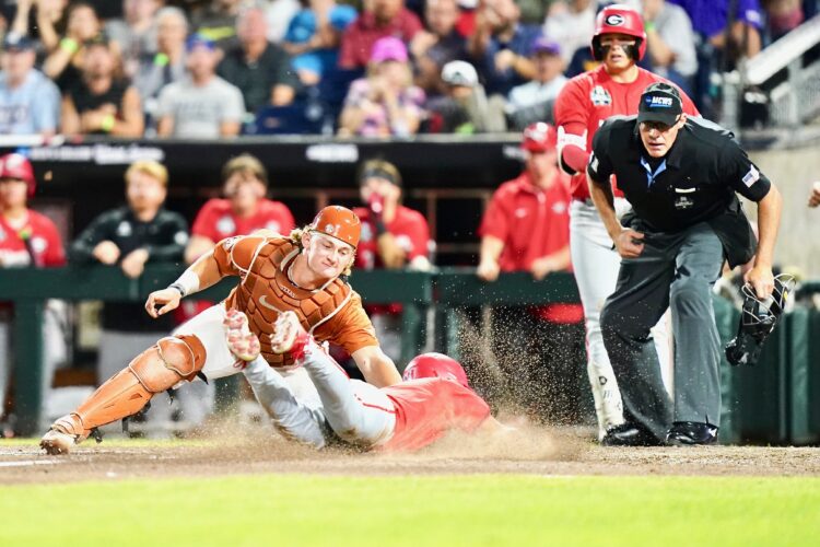 Georgia advances to CWS bracket final